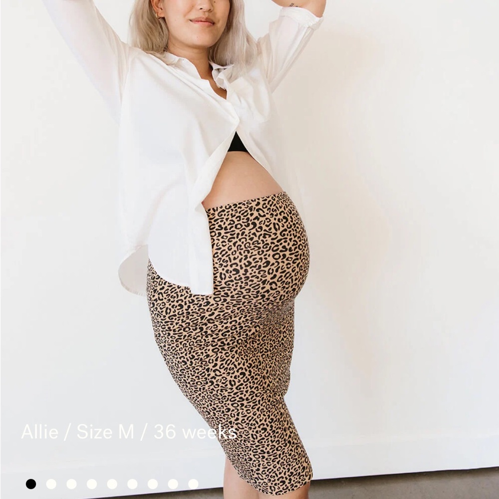 Storq maternity pencil skirt XL- gently loved.